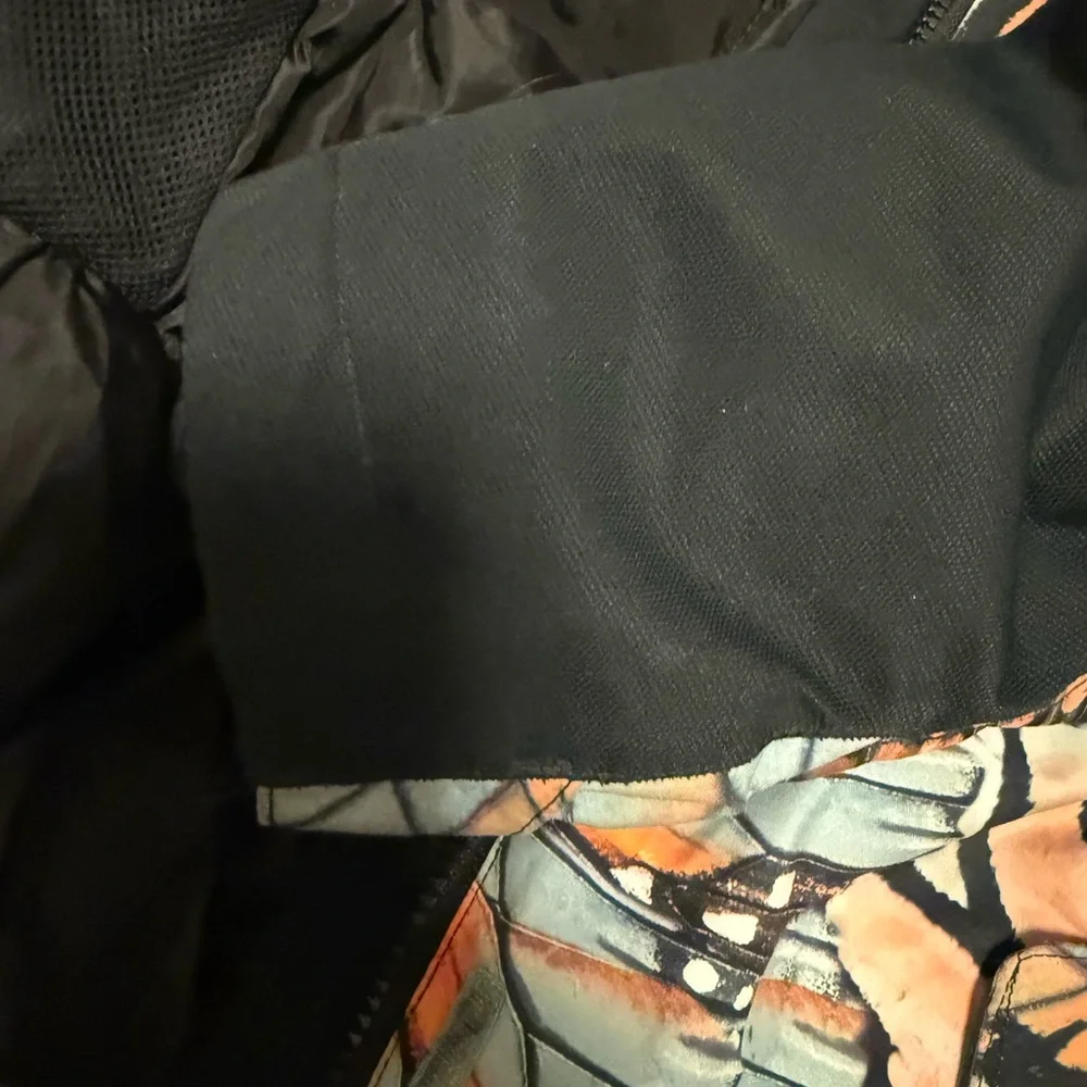 Roxy Women's Abstract Blue and Orange Ski Jacket - Picture 10 of 13